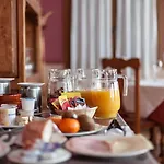 Tirontillana Hotel 3*