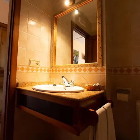 Tirontillana Hotel 3*