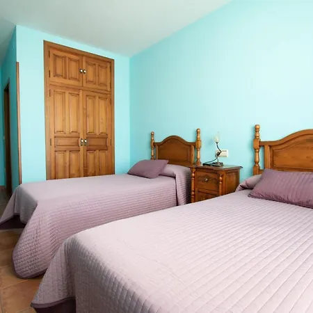 Hotel Tirontillana