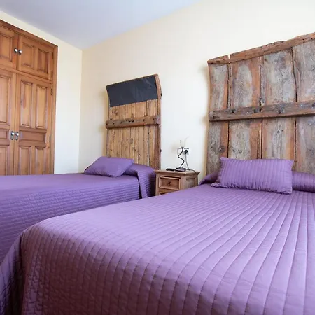 Hotel Tirontillana