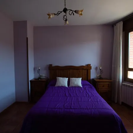 Tirontillana Hotel Dehesa de Cuellar