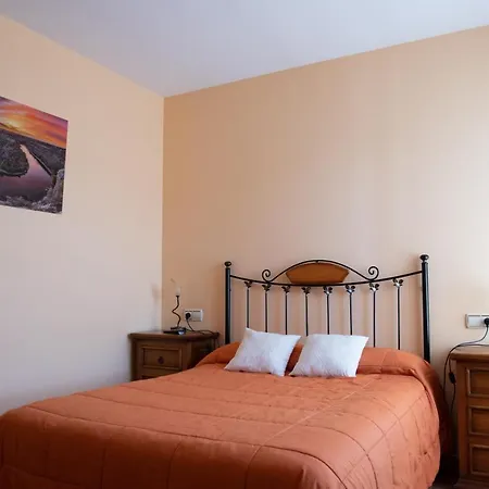 Hotel Tirontillana