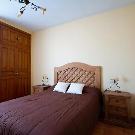 Hotel Tirontillana Dehesa de Cuellar