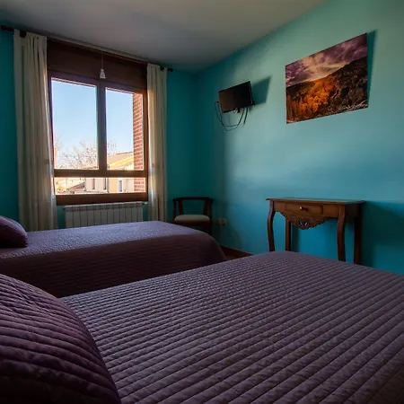 Tirontillana Hotel Dehesa de Cuellar