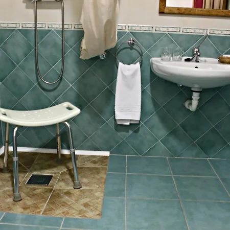 Hotel Tirontillana 3*