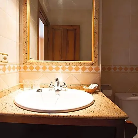 Tirontillana Hotel 3*