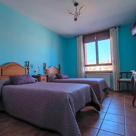 Hotel Tirontillana 3*