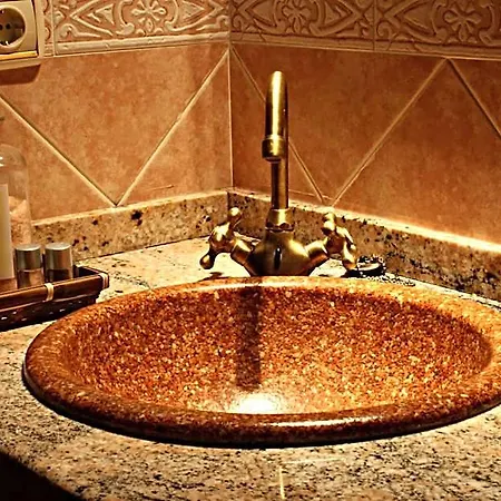 Tirontillana Hotel 3*