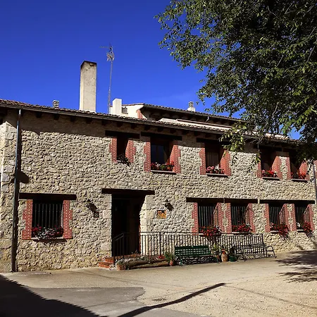 Hotel Tirontillana