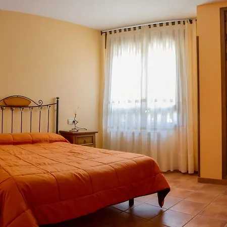 Hotel Tirontillana Dehesa de Cuellar