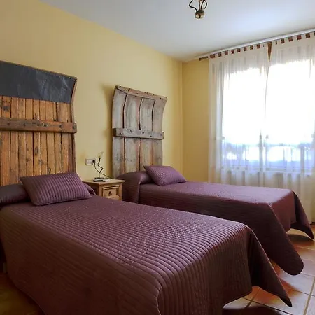 Hotel Tirontillana Dehesa de Cuellar