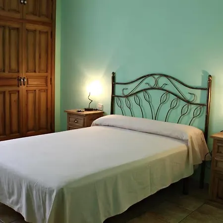 Tirontillana Hotel Dehesa de Cuellar