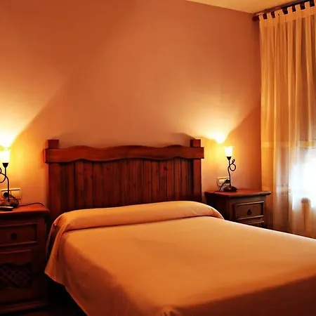 Hotel Tirontillana