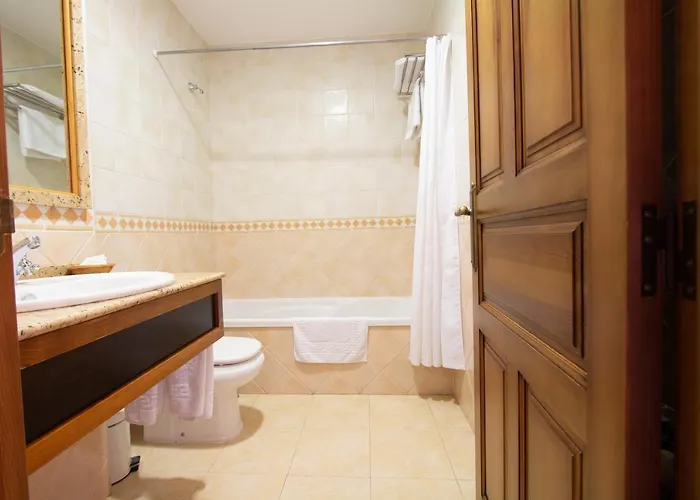 Hotel Tirontillana 3*