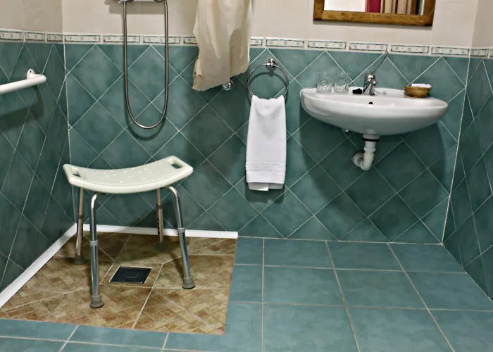 Hotel Tirontillana 3*